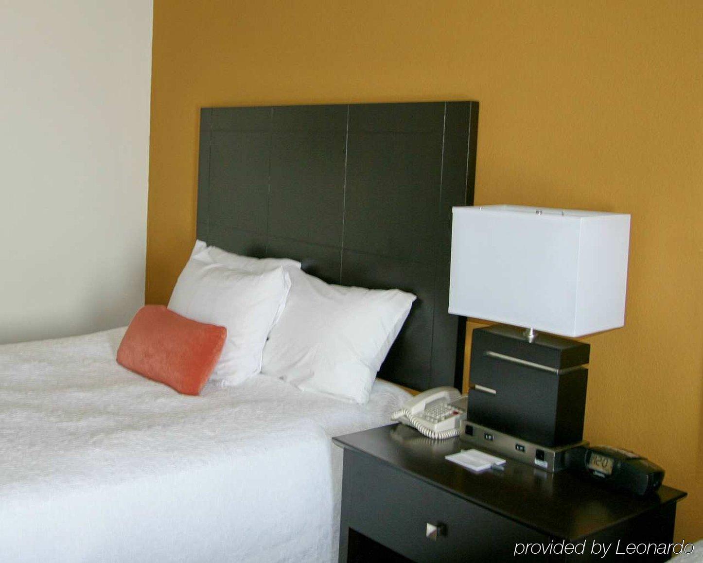 Comfort Inn & Suites Толедо Номер фото